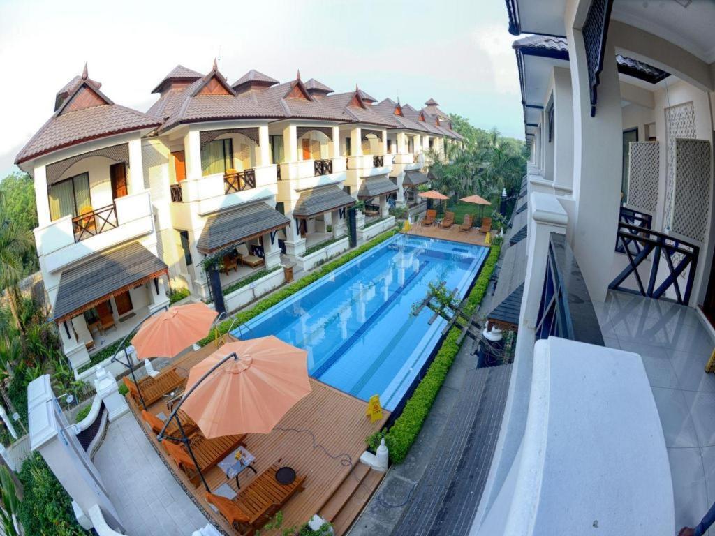 Shwe Taung Tan Hotel - Lake View Monywa Exterior photo