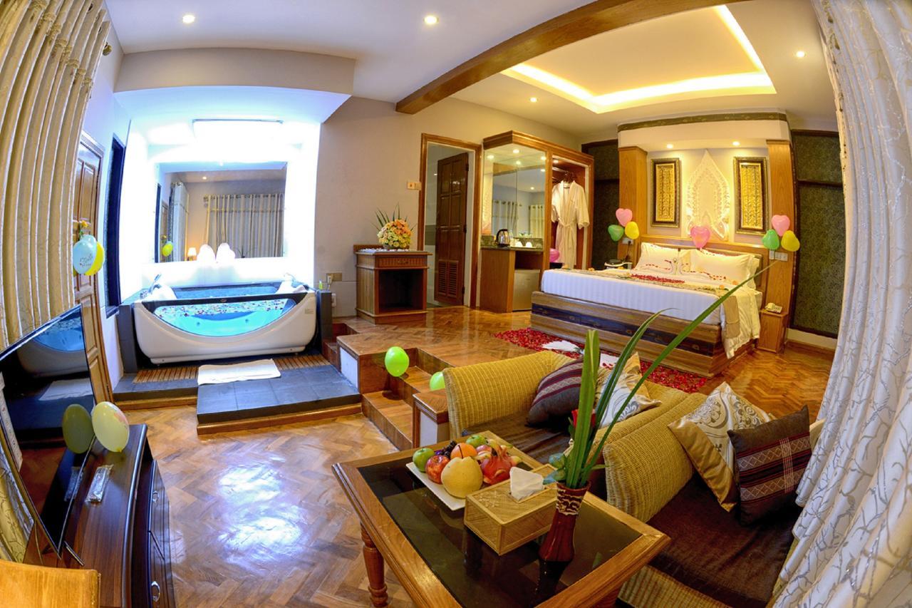 Shwe Taung Tan Hotel - Lake View Monywa Exterior photo