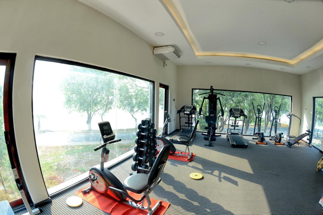 Shwe Taung Tan Hotel - Lake View Monywa Exterior photo