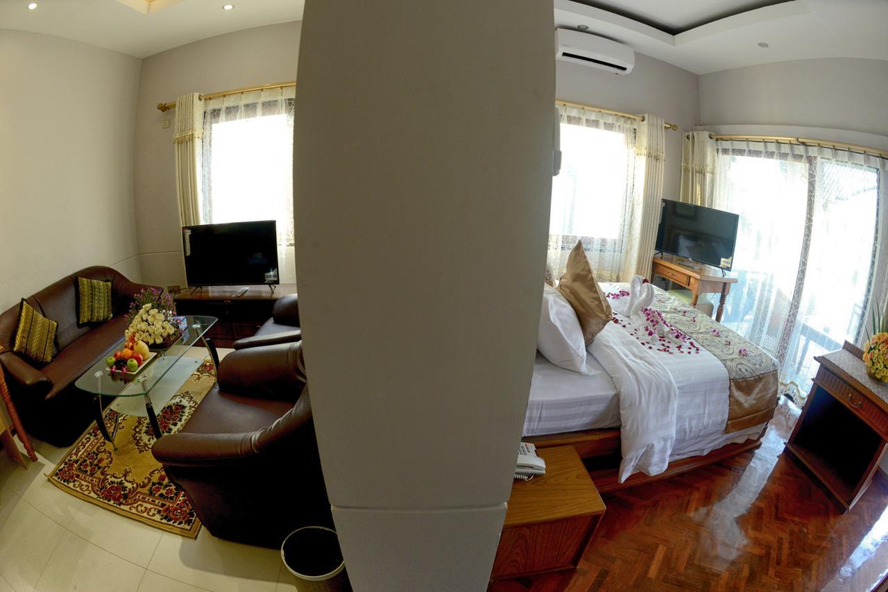 Shwe Taung Tan Hotel - Lake View Monywa Exterior photo